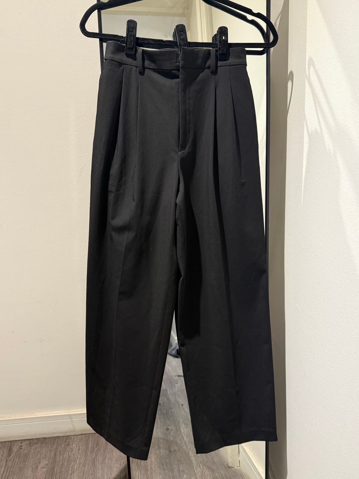 Pantalon Sastrero Pierna Ancha Uniqlo